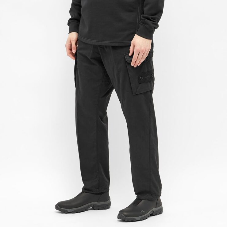 Stone Island Ghost Cargo Pants 'Black' | MRSORTED