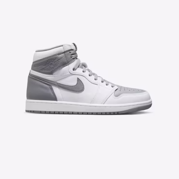 Air Jordan 1 Retro High OG 'Stealth'